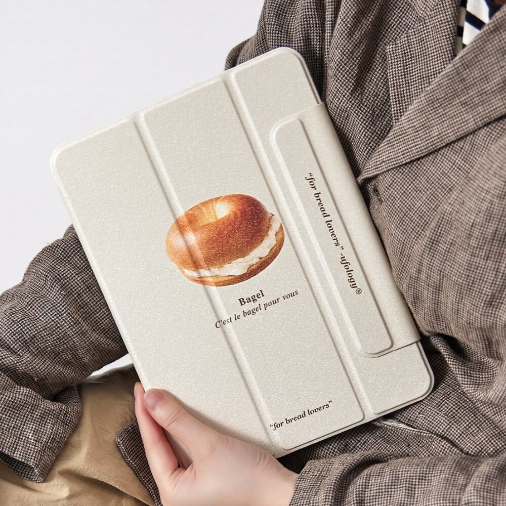 Bagel_lover-aesthetic_iPad_case